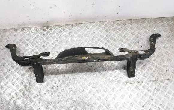 Top upper radiator support slam panel