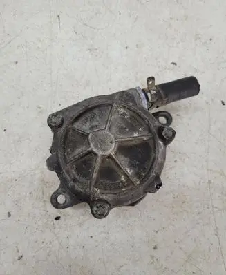 BMW 5 E39 Vacuum pump 96110885