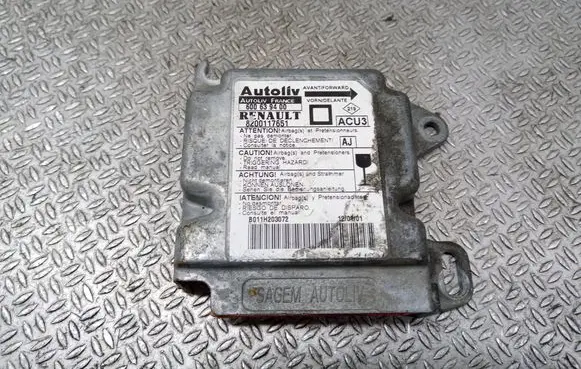 Renault Megane I Airbag control unit/module 8200117651