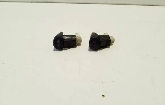 Lexus RX 330 - 350 - 400H Windshield washer spray nozzle 