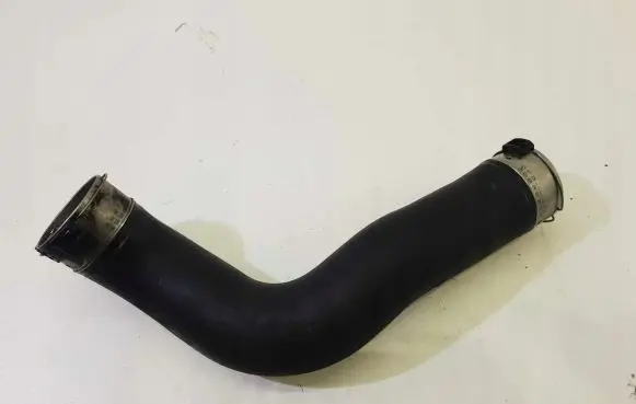 BMW 5 F10 F11 Intercooler hose/pipe 7810615