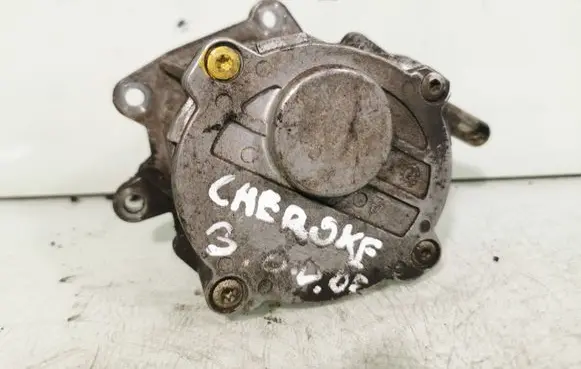 Jeep Grand Cherokee (WK) Vacuum pump