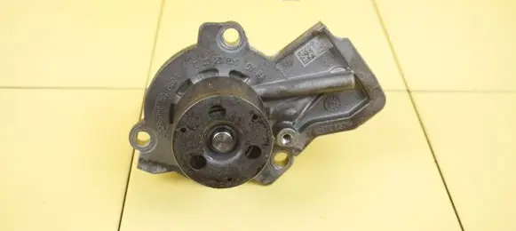 Skoda Rapid (NH) Water pump 04B121011D CUS