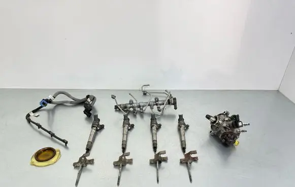 Jaguar F-Pace Fuel injectors set G4D39B395BA