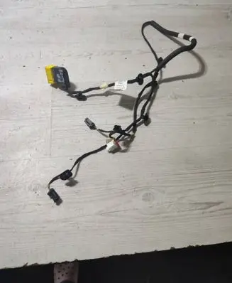 Peugeot 2008 II Front door wiring loom/harness boot 2274033