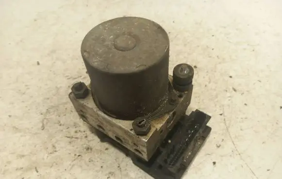 Ford Mondeo Mk III ABS Pump 0265800381 58928C0451