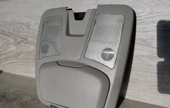 Volvo V70 Front seat light 8685434 5043340 023800004687