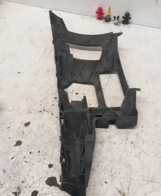 Ford Mondeo MK IV Front bumper mounting bracket 2S7117E856