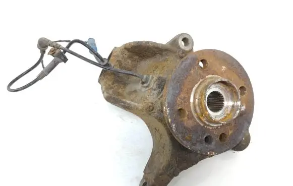 Mini One - Cooper Clubman R55 Front wheel hub spindle knuckle 6908705 61126908705