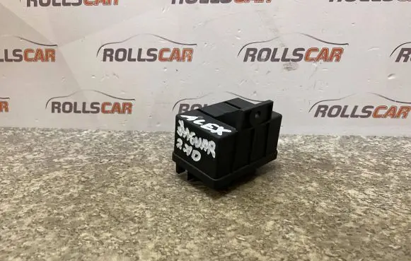 Jaguar S-Type Glow plug pre-heat relay 0281003018