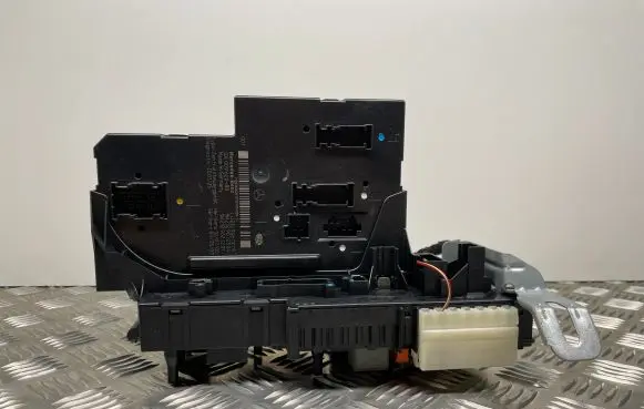 Mercedes-Benz E C207 W207 SAM control unit 2129060005 2129012304 2129021201