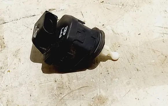 Headlight level adjustment motor