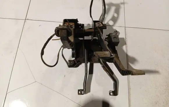 Ford Galaxy Brake pedal 