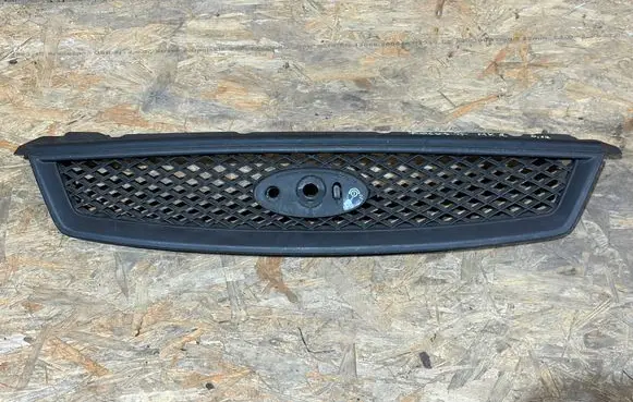 Ford Focus Front grill 4M518138AE 4M518200AJ 4M518200B