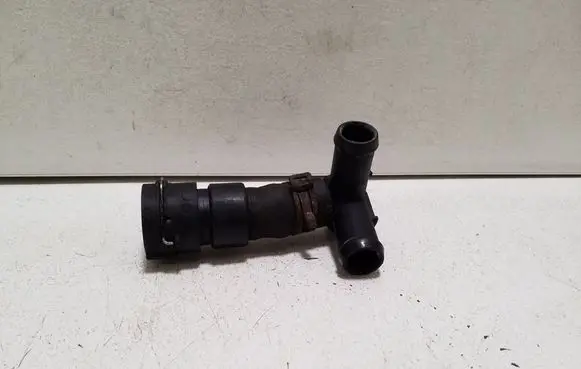 Land Rover Discovery Sport Engine coolant pipe/hose