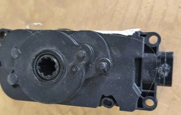 BMW X5 G05 Radiator active air flap actuator 5811R1001 23016P04953 9881646