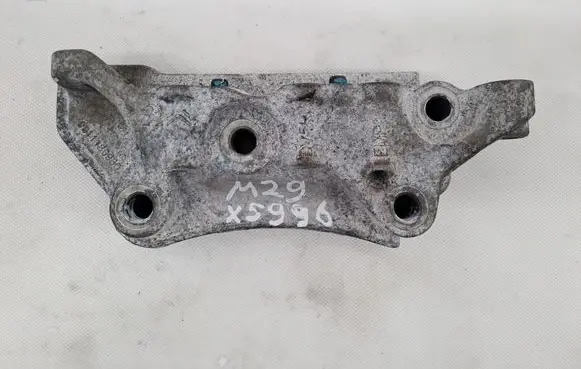Mazda CX-3 Engine mount bracket 9811186980