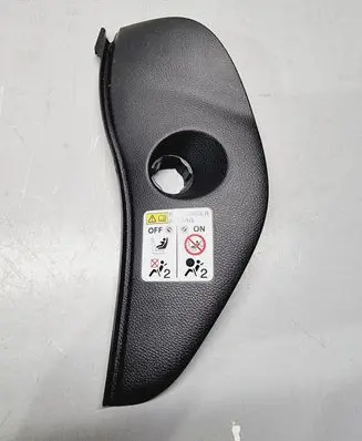 Dashboard lower bottom trim panel