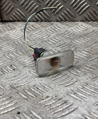 Jeep Patriot Front fender indicator light 
