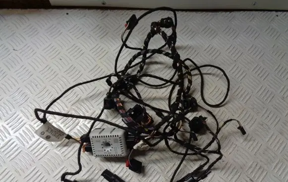 Volkswagen Golf Sportsvan Tailgate/trunk wiring harness 510971175
