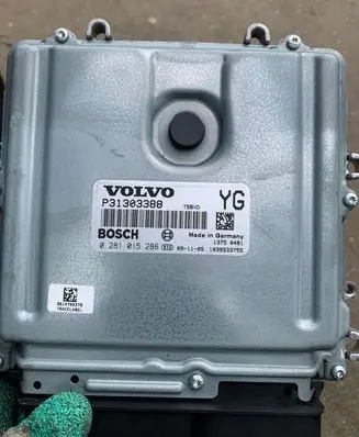 Volvo S80 Engine control unit/module 31303388