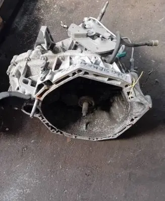 Renault Megane II Manual 6 speed gearbox 7701700552 S191751 TL4A001