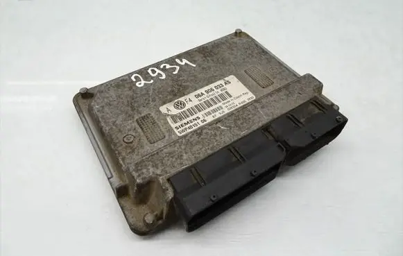 Volkswagen Bora Engine control unit/module 06A906033AS 5WP40151