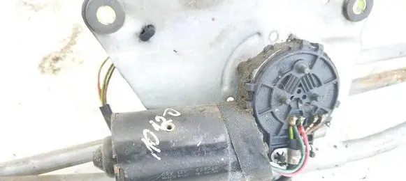 Citroen Xsara Picasso Wiper motor F006B20050