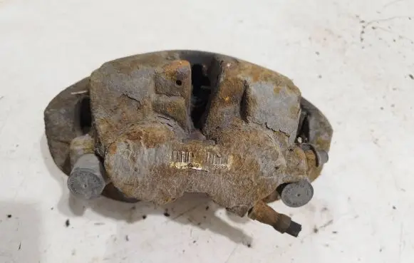 Mercedes-Benz ML W164 Front brake caliper