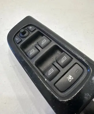 Volvo S40, V40 Electric window control switch 30710788 30710789 30710787
