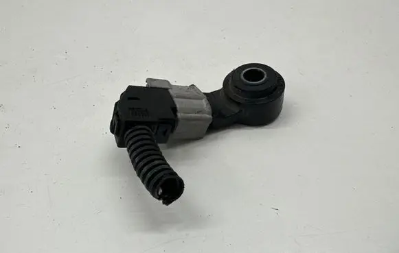 Toyota Camry VIII XV70 Detonation knock sensor 8961520090