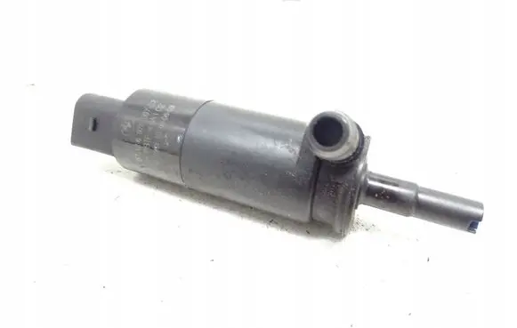 Volkswagen PASSAT B7 Windscreen/windshield washer pump 6R0955681