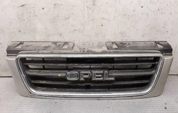 Opel Monterey Front bumper upper radiator grill