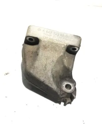 Mercedes-Benz ML W164 Engine mounting bracket A6422230204 AC46000