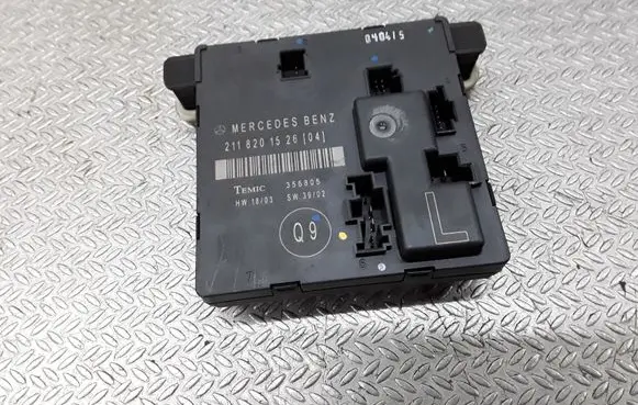 Mercedes-Benz E W211 Door control unit/module 2118201526