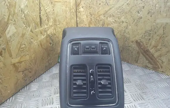 Jeep Grand Cherokee Other center console (tunnel) element
