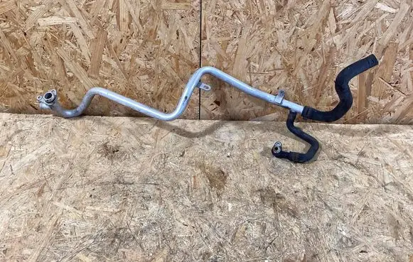 Engine coolant pipe/hose