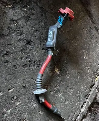 BMW 5 F10 F11 Positive cable (battery) 9192665