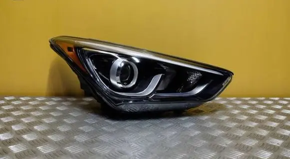 Hyundai Santa Fe Headlight/headlamp 92102-4Z 1677