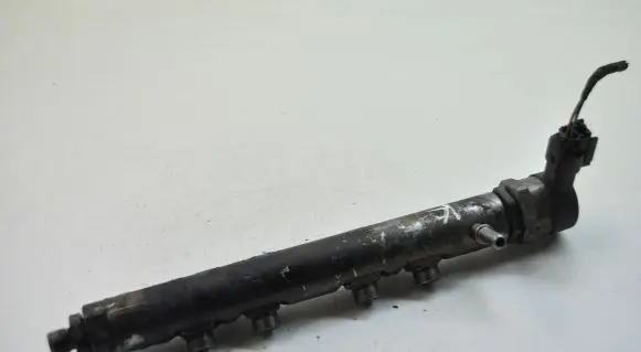 Fuel main line pipe