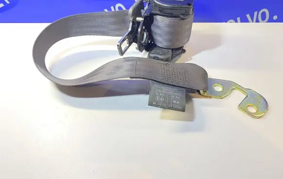 Volvo S40, V40 Middle seatbelt (rear) 30631111 570183600