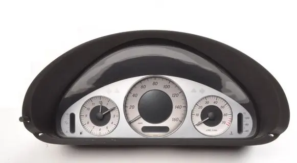 Mercedes-Benz CLK A209 C209 Speedometer (instrument cluster) A2095404647