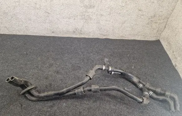 Audi Q7 4M Engine coolant pipe/hose 4M1819350