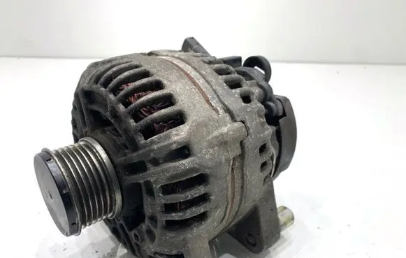 Citroen C4 I Generator/alternator 9646321880