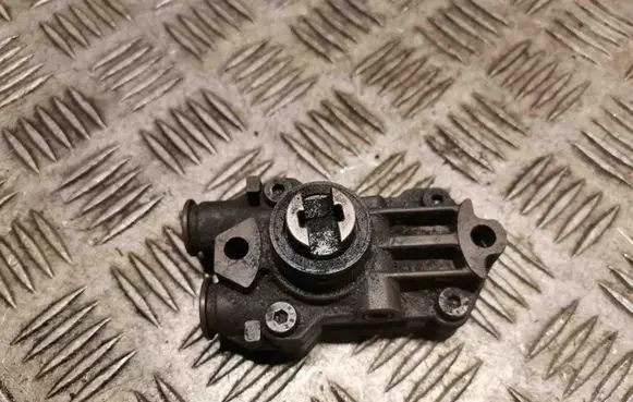 Mercedes-Benz C W203 Fuel injection high pressure pump A6110900350 6110900350