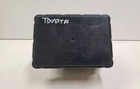 Toyota Avensis Verso ABS Pump 4451044051 8954144051