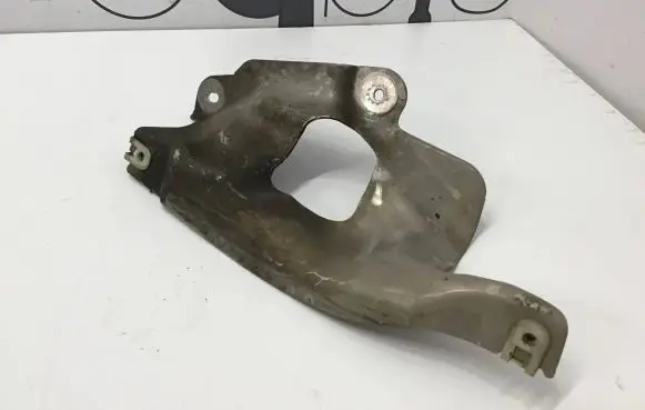 BMW 4 G22 G23 G24 G26 Heat shield in engine bay 7450534