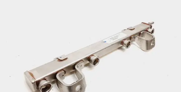 Ford Fusion II Fuel main line pipe 6M8G9D280CA