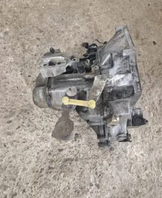 Citroen C3 Pluriel Manual 6 speed gearbox 2DC061 2005087