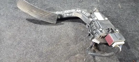 Alfa Romeo 159 Accelerator throttle pedal 60695130 6pv008860-02
